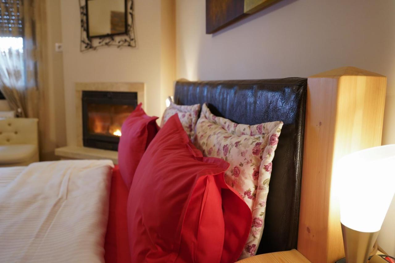 Guesthouse Liogerma Káto Loutrákion Dış mekan fotoğraf