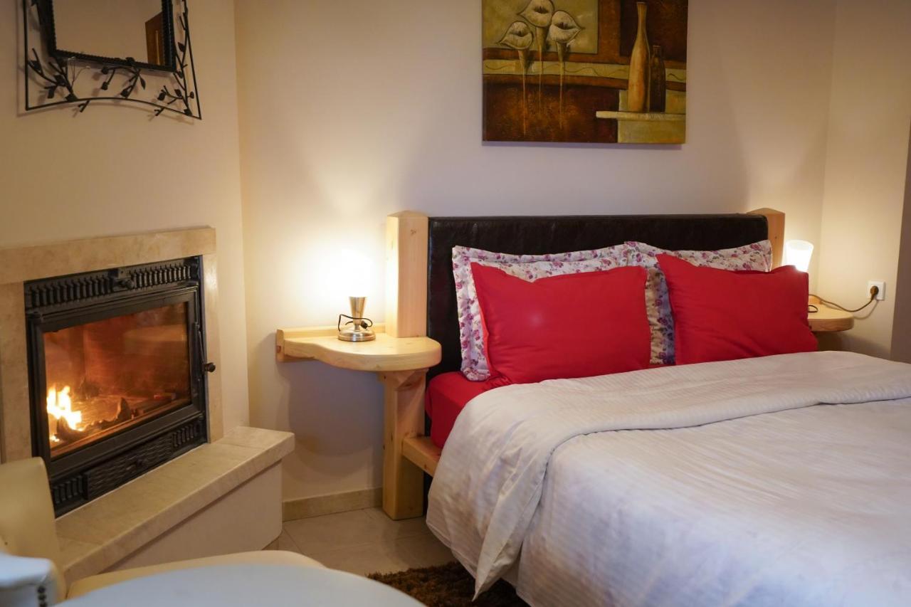Guesthouse Liogerma Káto Loutrákion Dış mekan fotoğraf
