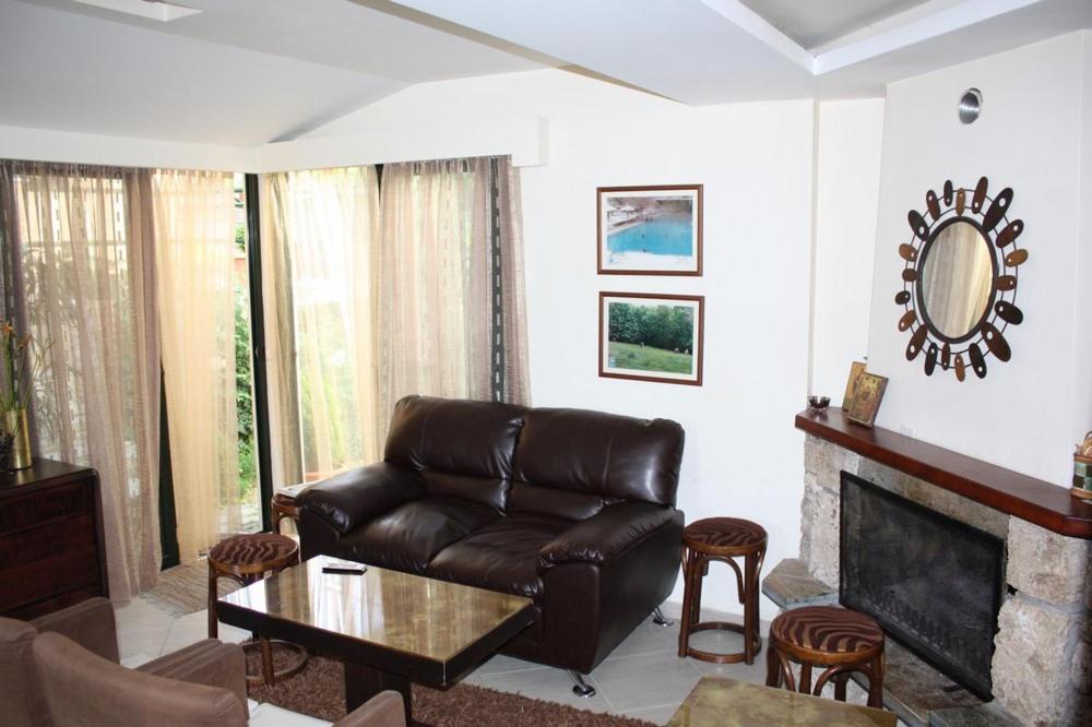 Guesthouse Liogerma Káto Loutrákion Dış mekan fotoğraf