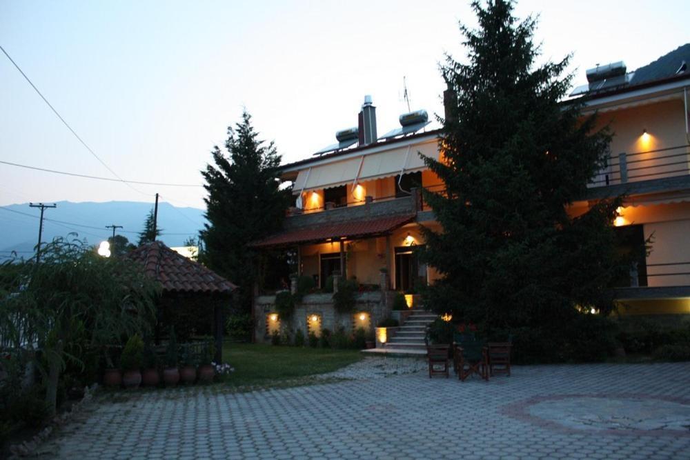 Guesthouse Liogerma Káto Loutrákion Dış mekan fotoğraf