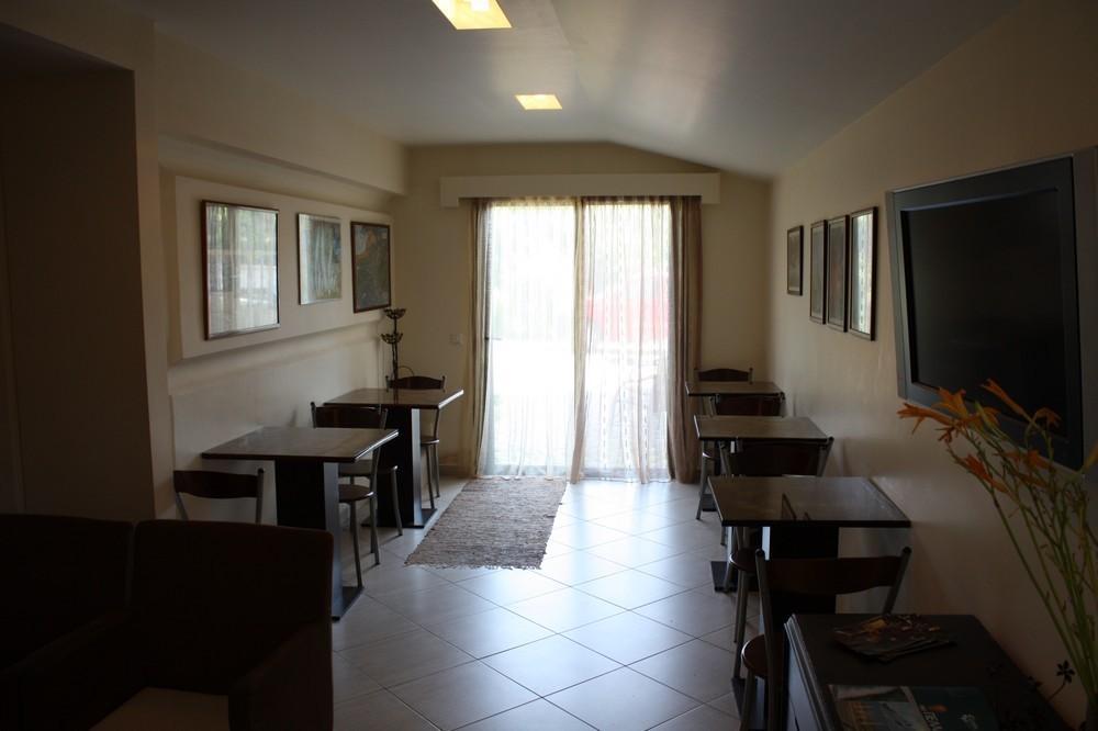 Guesthouse Liogerma Káto Loutrákion Dış mekan fotoğraf